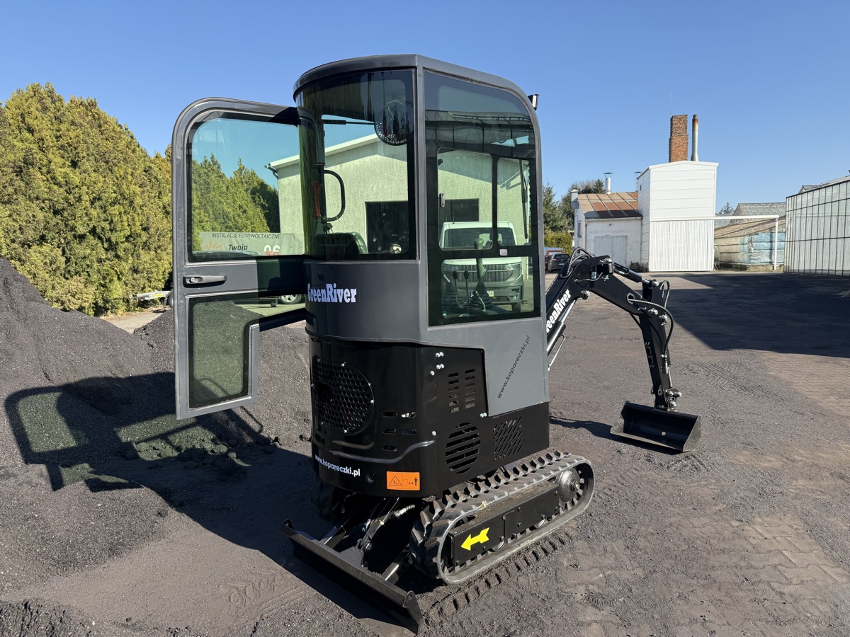Minikoparka GR12 z kabiną - zdjęcie 15