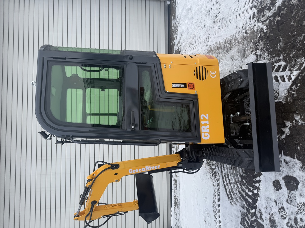 Minikoparka GR12 z kabiną - zdjęcie 8