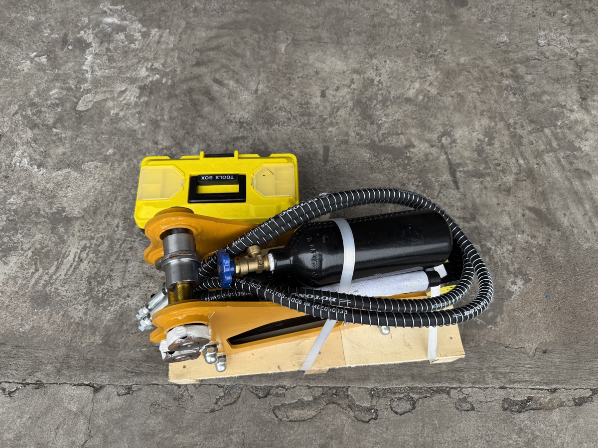 Młot hydrauliczny SB05 - zdjęcie 4